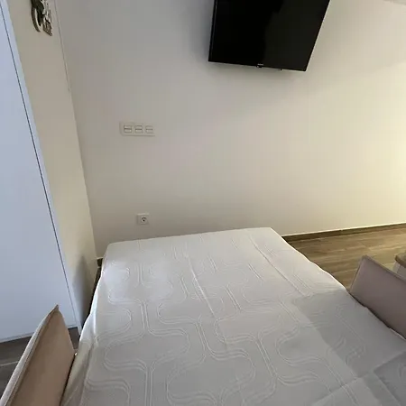 White House 카스텔론델라플라나